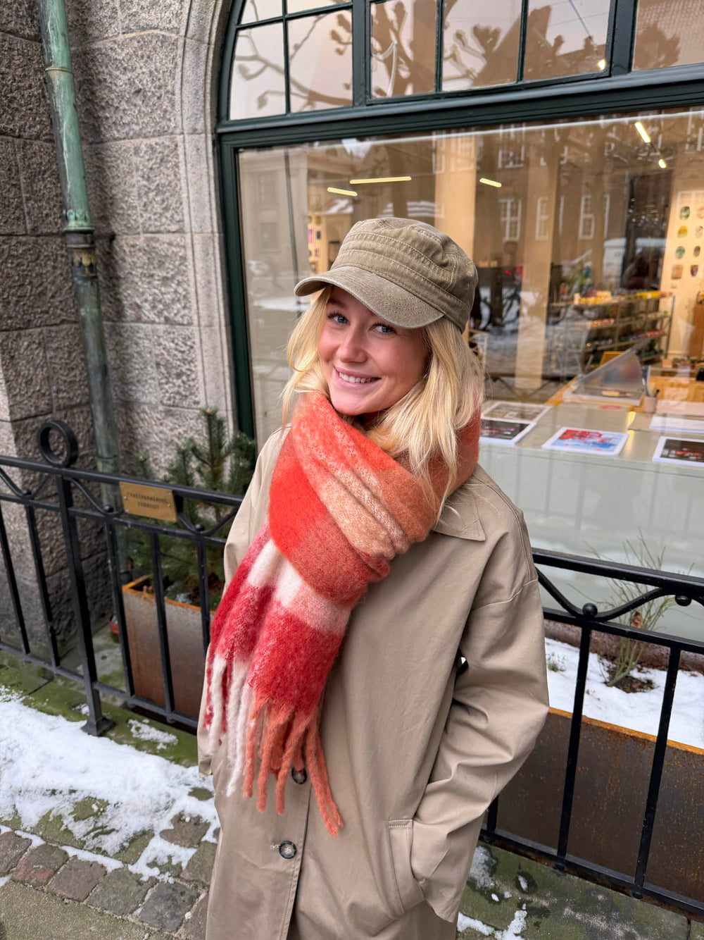 Gale scarf - Red/brown/white