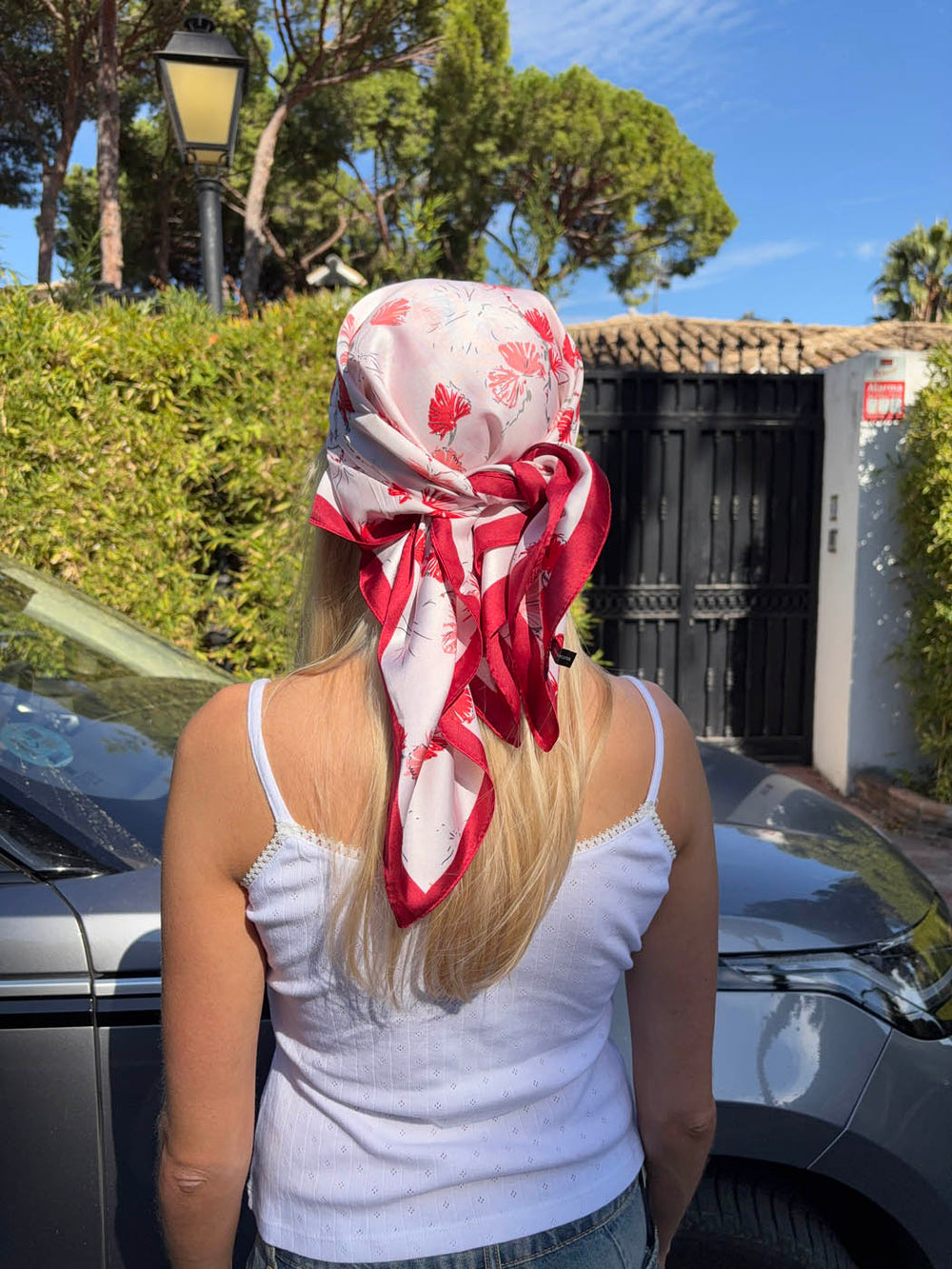 Floral scarf – Red/pink