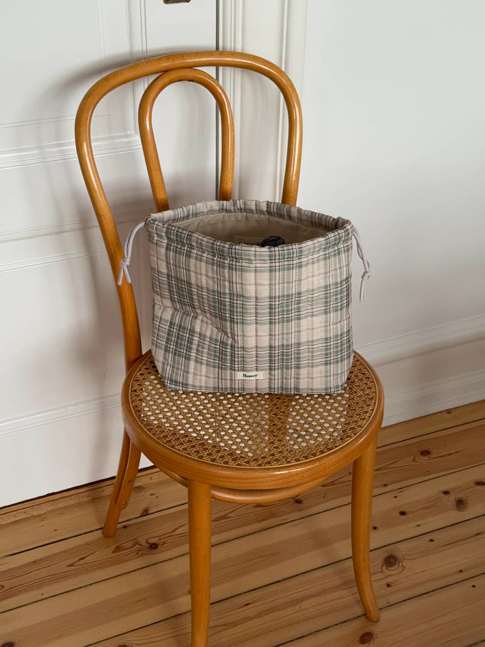 Honey toiletry bag with checks - Beige/green