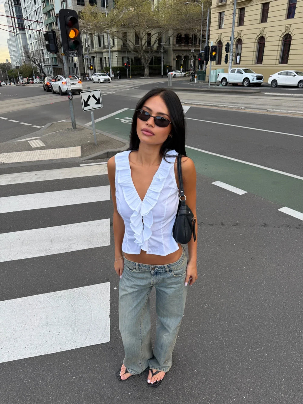 Scandivv top with big ruffles - White