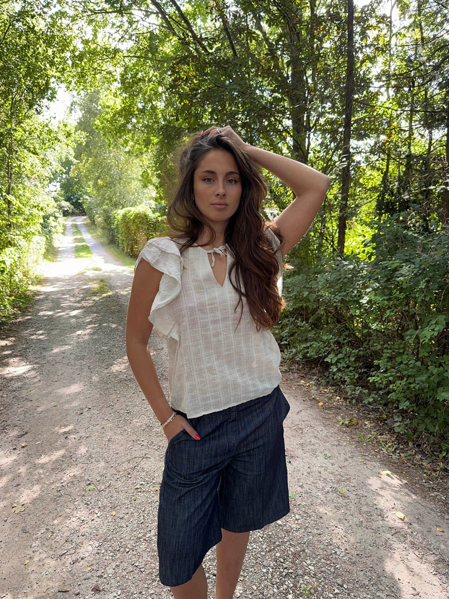 Ulana top with details - Beige