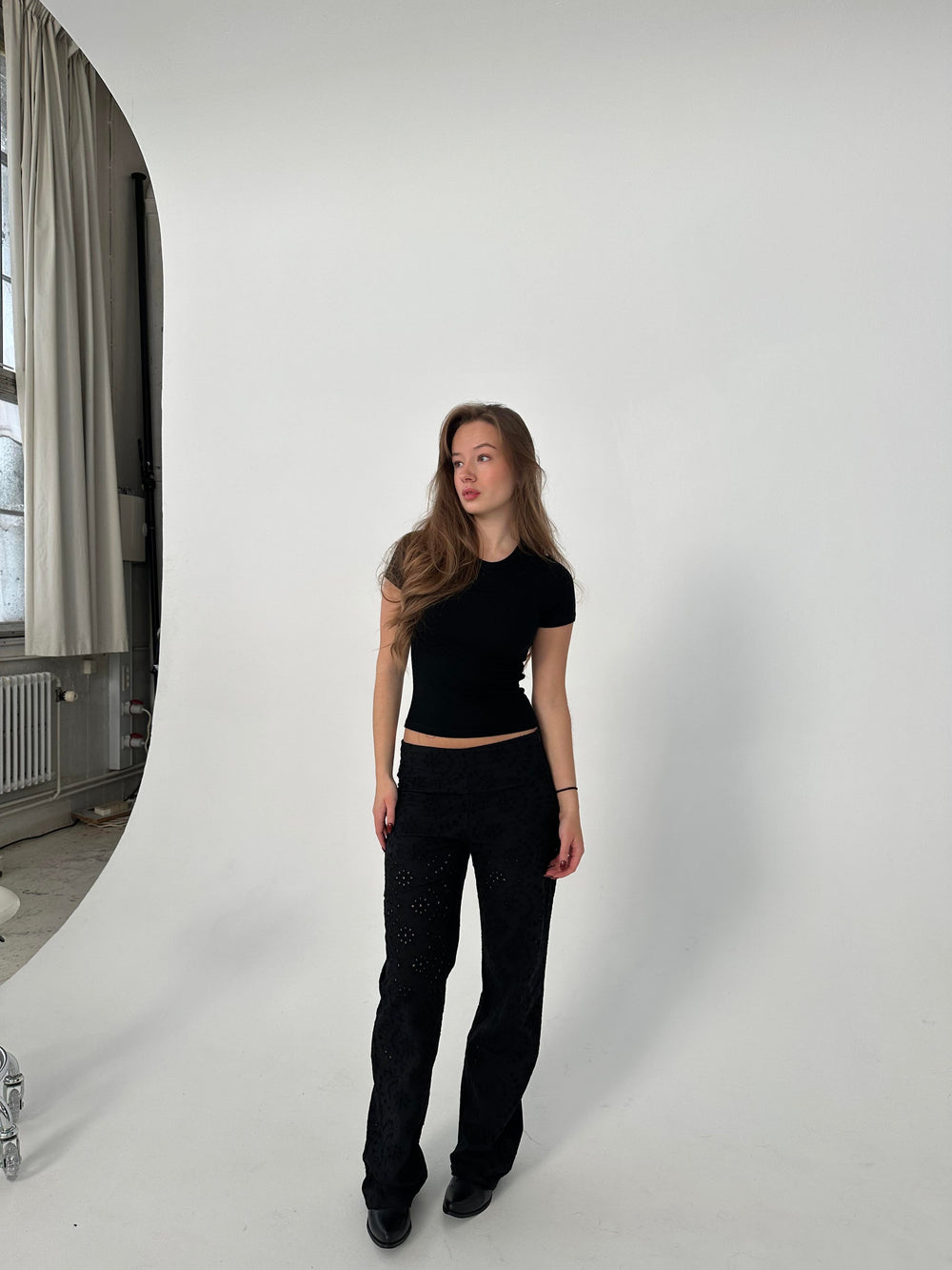 Lilia pants in broderie anglaise - Black